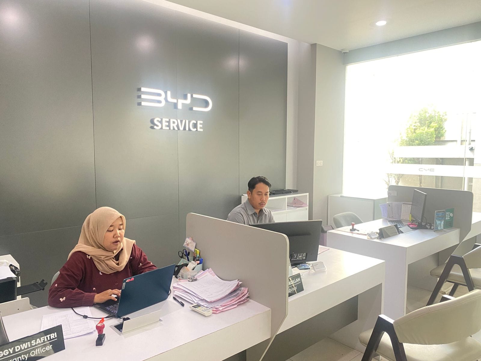 Customer Service Dealer BYD Cibubur
